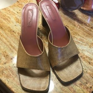 High mules slip on